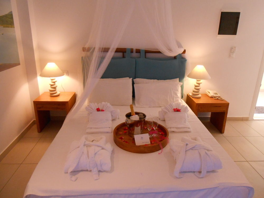 Ionian Princess Suites Hotel Acharavi  Exterior foto