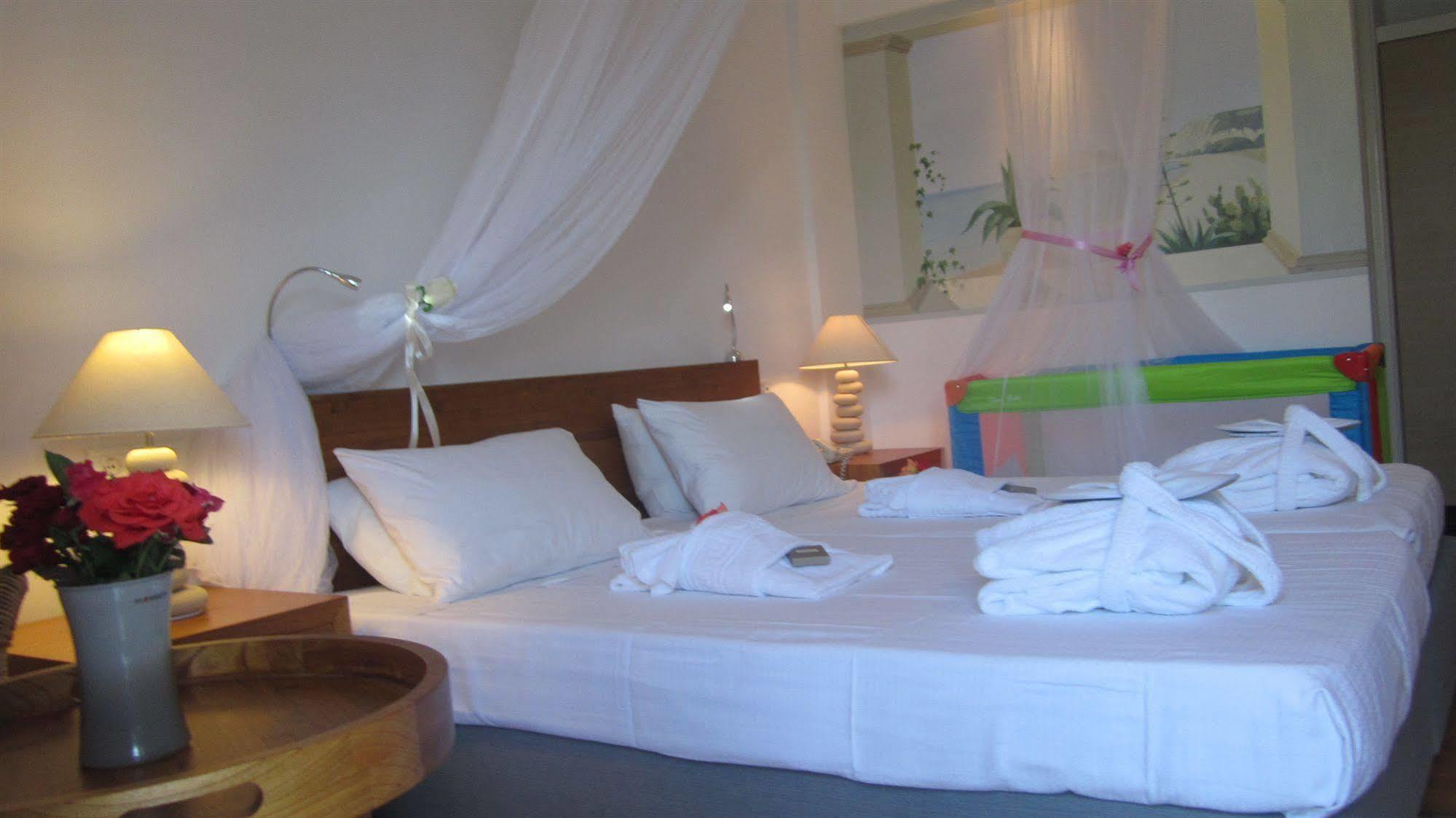 Ionian Princess Suites Hotel Acharavi  Exterior foto